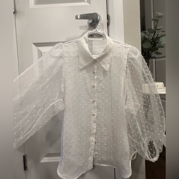 Zara puff sleeve top - Picture 1 of 4